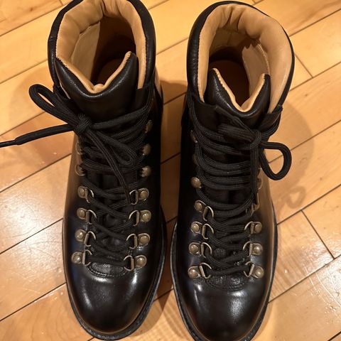 Meermin Hiking Boot in D'Annonay Black Calf