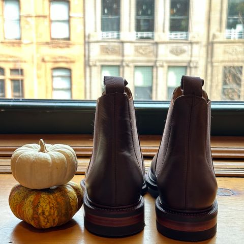 Meermin Chelsea Boot in Rust Waxy Calf