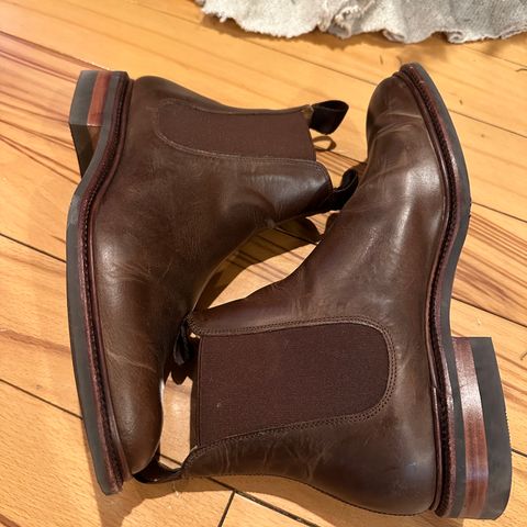 Meermin Chelsea Boot in Rust Waxy Calf