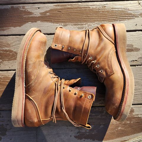 Nicks Traveler in Horween Orange Predator
