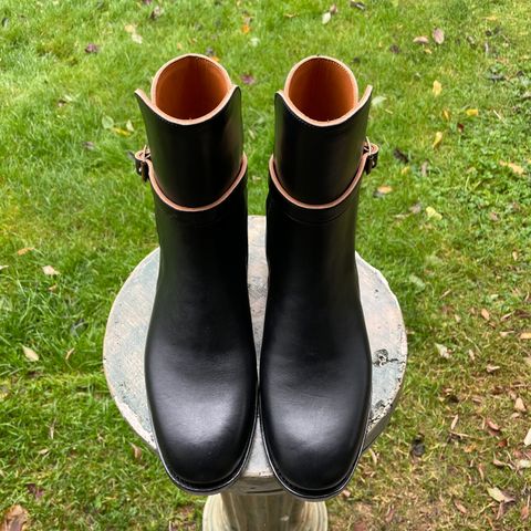 Benzein The Kai Jodhpur in Maryam Toscanello Horsebutt Overdyed Black
