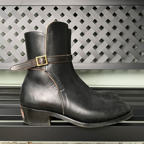 Benzein The Kai Jodhpur in Maryam Toscanello Horsebutt Overdyed Black