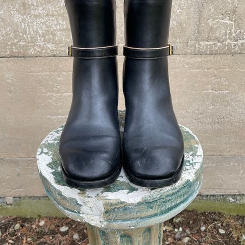 Benzein The Kai Jodhpur in Maryam Toscanello Horsebutt Overdyed Black