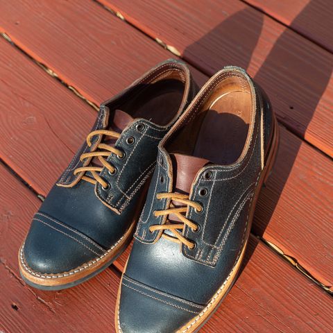 View photo of Truman Derby in Horween Navy Waxed Flesh