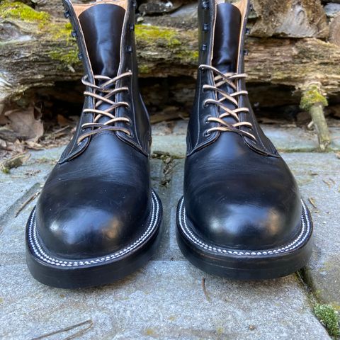 Unmarked DB Hunter in Horween Black Chromexcel