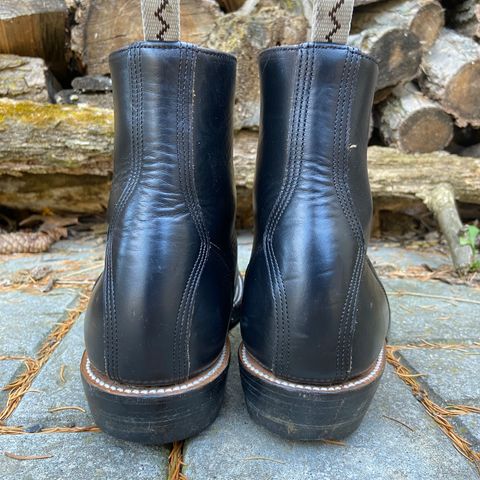 Unmarked DB Hunter in Horween Black Chromexcel