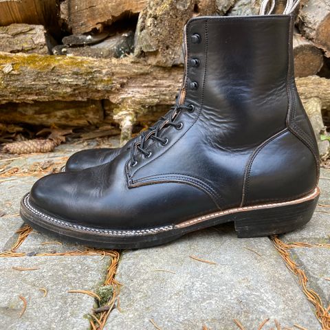 Unmarked DB Hunter in Horween Black Chromexcel