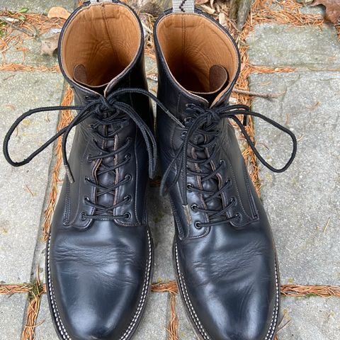 Unmarked DB Hunter in Horween Black Chromexcel