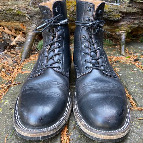 Unmarked DB Hunter in Horween Black Chromexcel