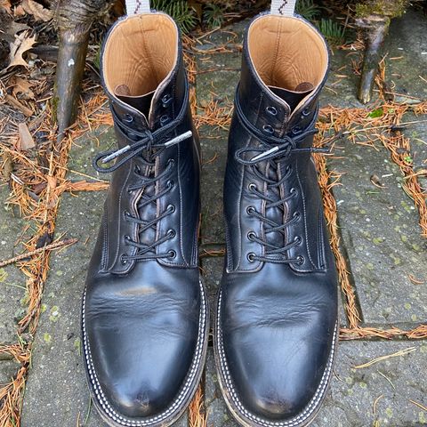 Unmarked DB Hunter in Horween Black Chromexcel