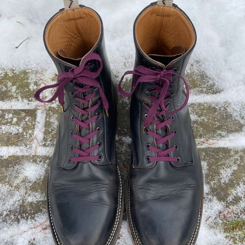 Unmarked DB Hunter in Horween Black Chromexcel