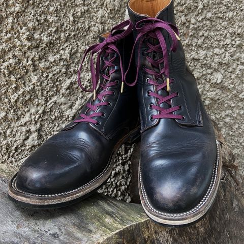 Unmarked DB Hunter in Horween Black Chromexcel
