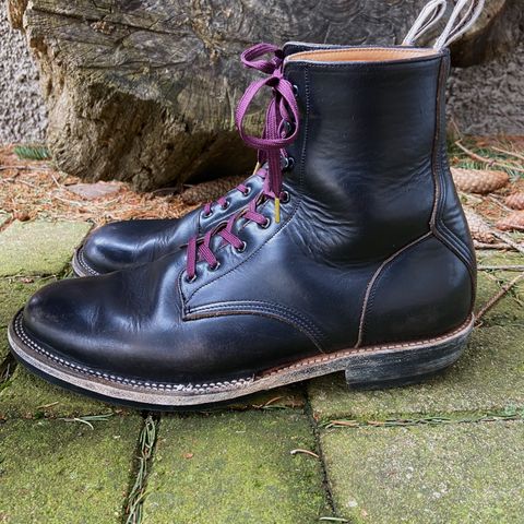 Unmarked DB Hunter in Horween Black Chromexcel
