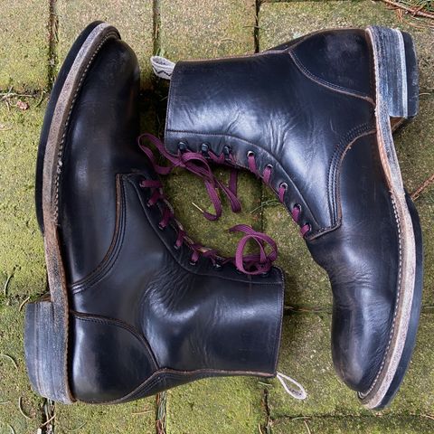Unmarked DB Hunter in Horween Black Chromexcel