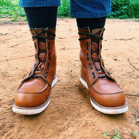 Red Wing 8-Inch Classic Moc in S.B. Foot Oro-Iginal