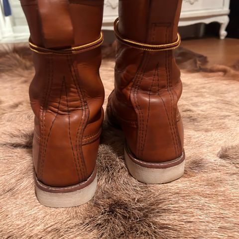 Red Wing 8-Inch Classic Moc in S.B. Foot Oro-Iginal