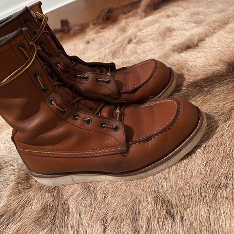 Red Wing 8-Inch Classic Moc in S.B. Foot Oro-Iginal