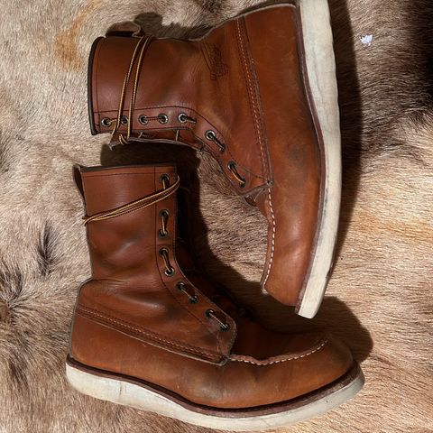 Red Wing 8-Inch Classic Moc in S.B. Foot Oro-Iginal