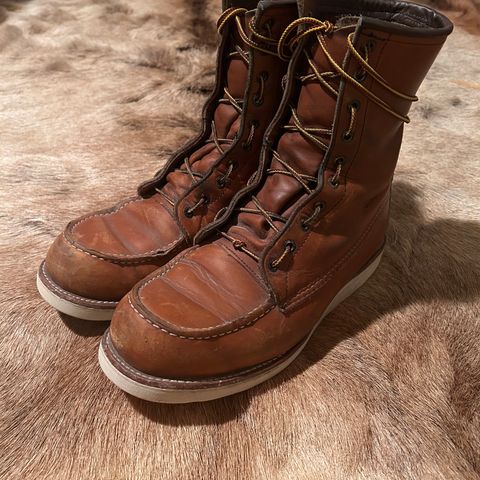 Red Wing 8-Inch Classic Moc in S.B. Foot Oro-Iginal
