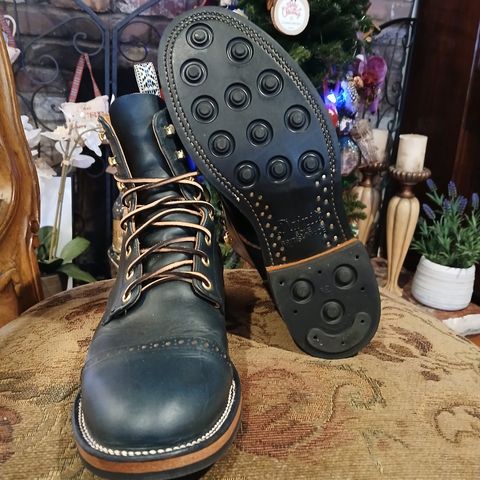Unmarked DB Hunter Cap Toe in Horween Navy Chromexcel