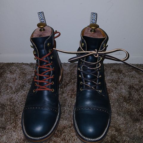 Unmarked DB Hunter Cap Toe in Horween Navy Chromexcel