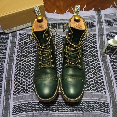 Unmarked DB Hunter Cap Toe in Horween Navy Chromexcel