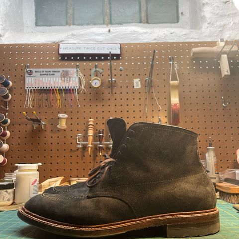 Alden Indy Boot in Horween Earth Reverse Chamois