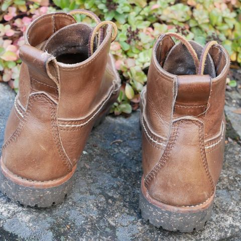 Oak Street Bootmakers Camp Boot in Horween Natural Chromexcel