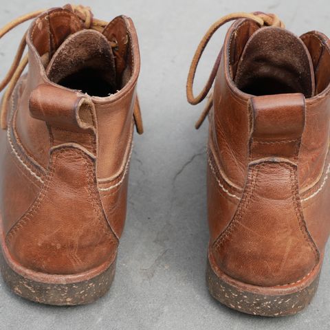 Oak Street Bootmakers Camp Boot in Horween Natural Chromexcel