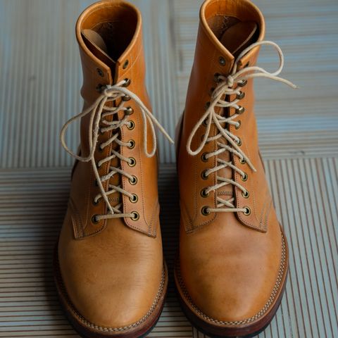 View photo of Onderhoud SVC02 Packer Boot in Shinki Natural Oiled Horsebutt