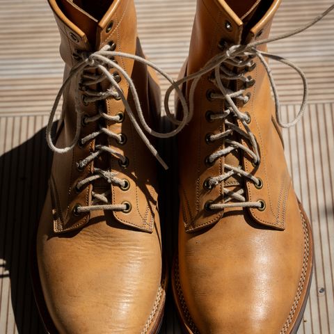 View photo of Onderhoud SVC02 Packer Boot in Shinki Natural Oiled Horsebutt