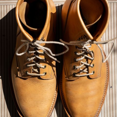 View photo of Onderhoud SVC02 Packer Boot in Shinki Natural Oiled Horsebutt