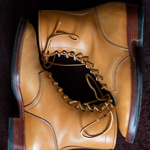 View photo of Onderhoud SVC02 Packer Boot in Shinki Natural Oiled Horsebutt