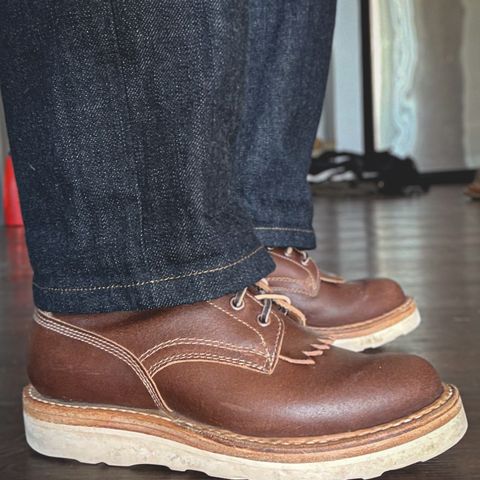 View photo of White's 350 Cruiser in Horween Natural Waxed Flesh