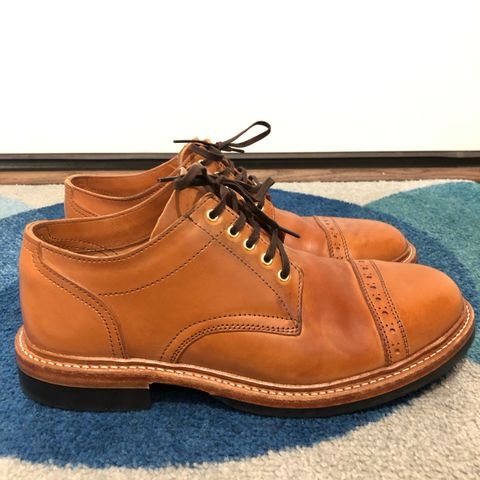 Oak Street Bootmakers Trench Oxford in Maryam Natural Horsebutt