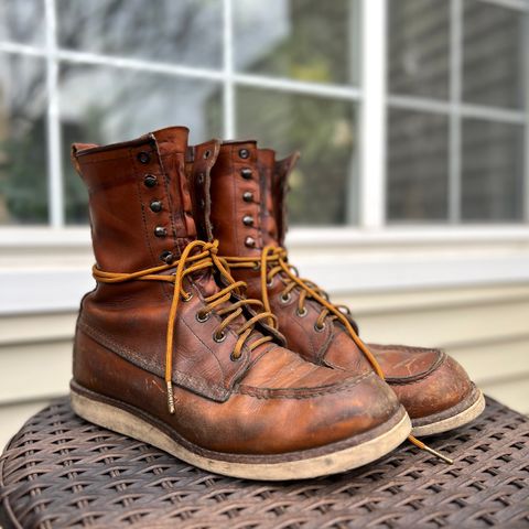 Red Wing 8-Inch Classic Moc in S.B. Foot Oro Legacy