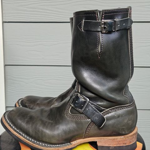 View photo of Wesco Mister Lou in Maryam Petrolio Waxed Black Horsehide