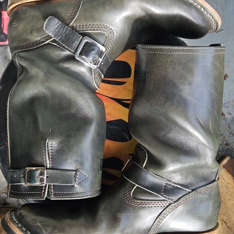 View photo of Wesco Mister Lou in Maryam Petrolio Waxed Black Horsehide