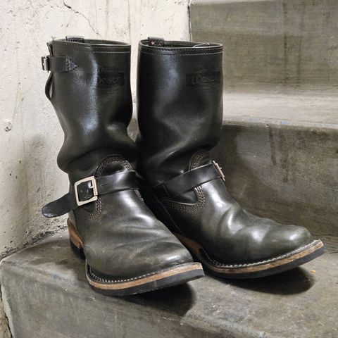 View photo of Wesco Mister Lou in Maryam Petrolio Waxed Black Horsehide