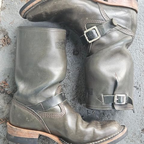 View photo of Wesco Mister Lou in Maryam Petrolio Waxed Black Horsehide