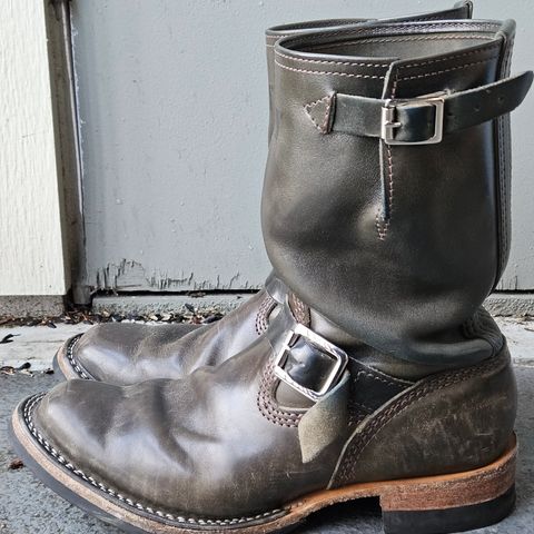 Wesco Mister Lou in Maryam Petrolio Waxed Black Horsehide