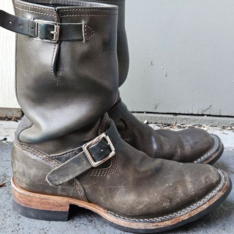 Wesco Mister Lou in Maryam Petrolio Waxed Black Horsehide