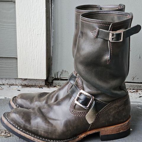 Wesco Mister Lou in Maryam Petrolio Waxed Black Horsehide