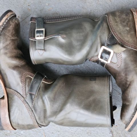 Wesco Mister Lou in Maryam Petrolio Waxed Black Horsehide