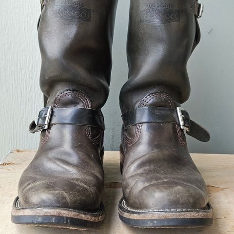 Wesco Mister Lou in Maryam Petrolio Waxed Black Horsehide