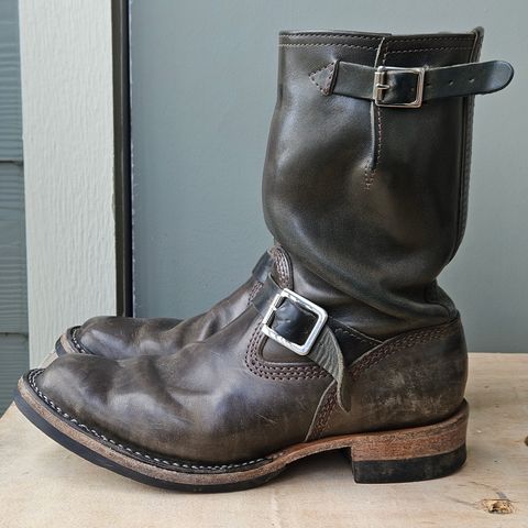 Wesco Mister Lou in Maryam Petrolio Waxed Black Horsehide