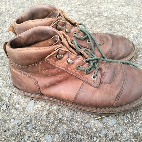 View photo of Jim Green African Ranger Barefoot Boot in Fudge Crazy Horse