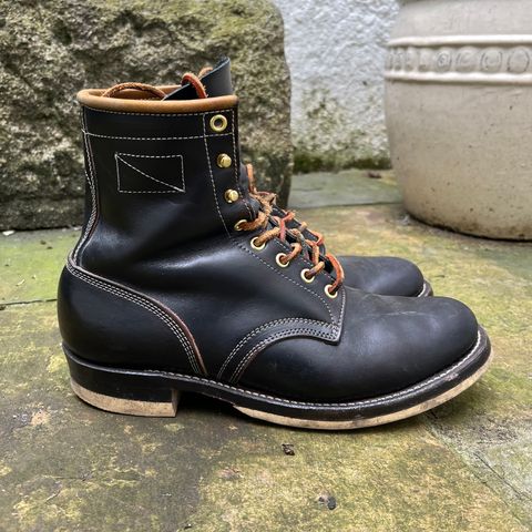 Role Club Underdogs in Unlisted Leather