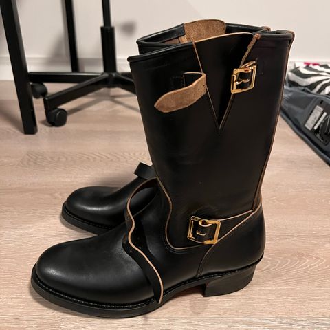 Attractions BILTBUCK Engineer Boots in Black Italian Horsebutt