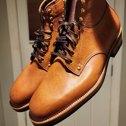Iron Boots Type 1 in Maryam Light Brown Washed Horsehide